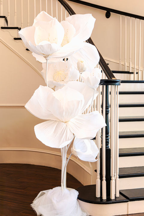 All White Artistic Flower Decoration