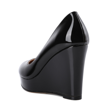 Back view of heel and platform design