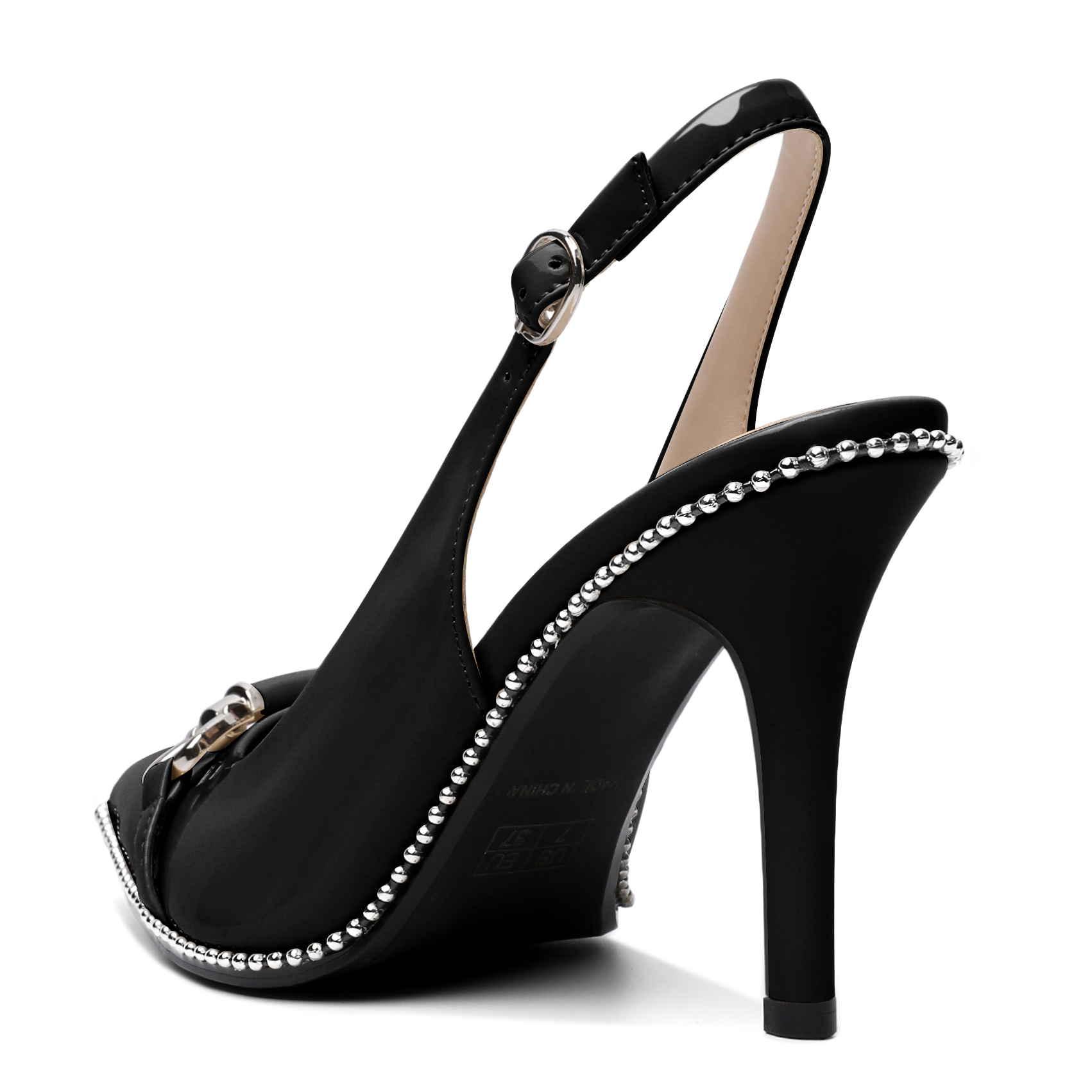 Back view of adjustable buckle and heel curve