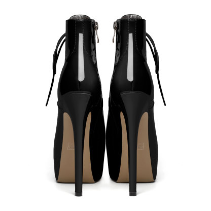 Detail of tall stiletto heel and thick platform base – SAMMITOP combat boot