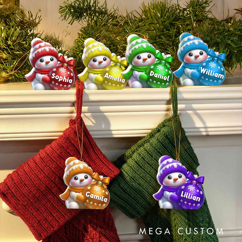 Personalized Name Cartoon Snowman Holding Christmas Ball Ornament Multicolor Christmas Tree Hanging Decor Christmas Gift for Kids Family Friends