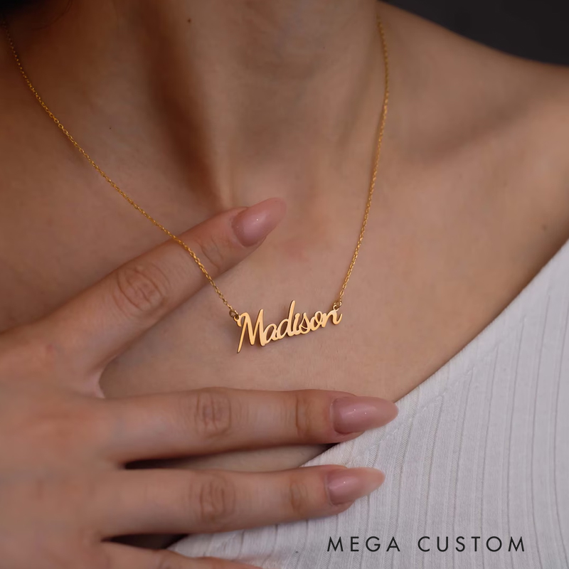 Personalized Name Necklace Stylish Custom Jewelry Ideal for Special Occasions
