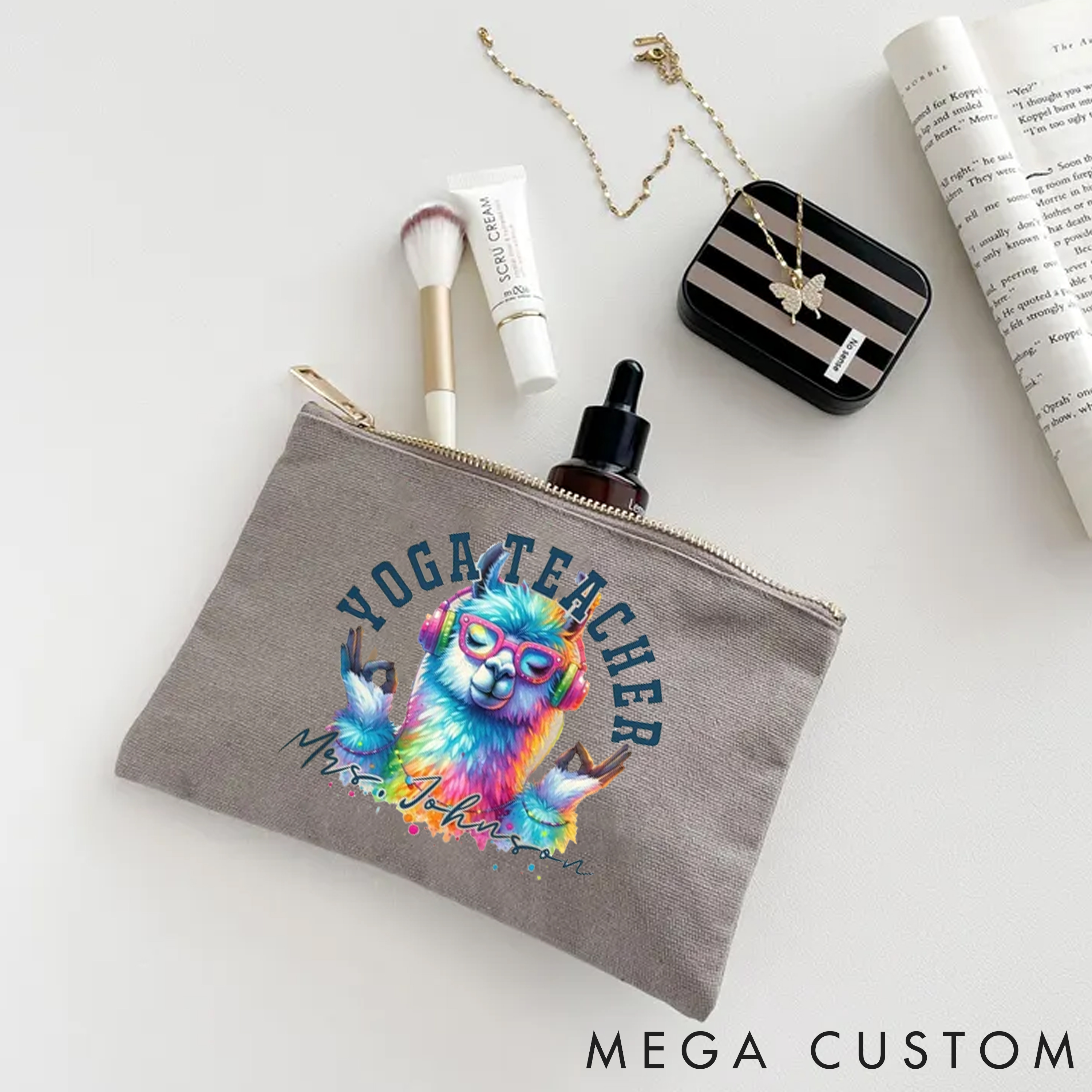 Personalized Yoga Teacher Makeup Bag with Funny Rainbow Llama Design Custom Name Yoga Makeup Bag Gift Idea for Yoga Lover