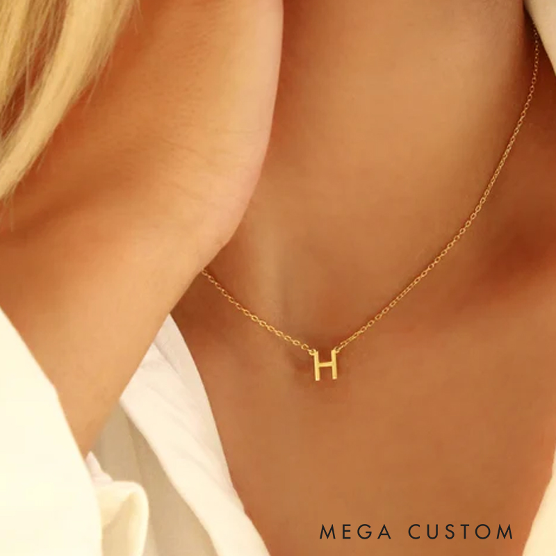 Personalized Initial Necklace Minimalist Gold Chain Perfect for Everyday Elegance and Style