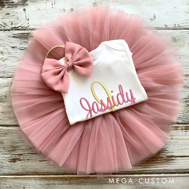 Personalized Baby Outfit with Custom Embroidery Name and Pink Tutu Skirt for Adorable and Unique Baby Fashion