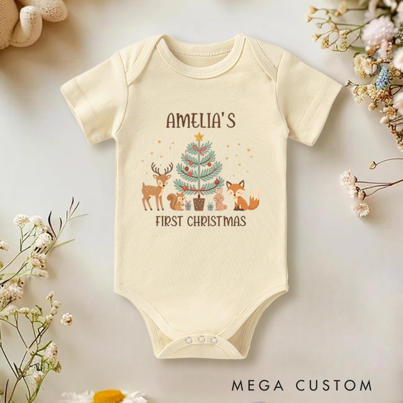 This baby onesie and bodysuit is designed for your baby's first Christmas, featuring a minimalist nature-inspired Christmas tree and forest animal design that creates a fresh and natural holiday atmosphere. Inspired by the beauty of nature, it allows your
