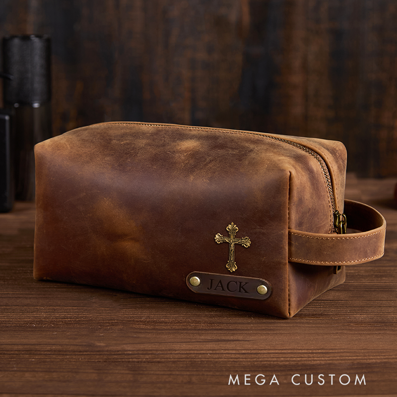 Personalized Mens Leather Toiletry Bag with Charm Custom Groomsmen Gifts Groomsman Dopp Kit Gifts Mens Travel Bag Anniversary Gift