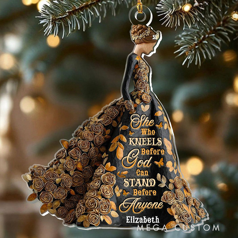 Personalized She Who Kneels Before God Acrylic Ornament with Custom Name Religious Woman Decor Christian Strength Keepsake Prayer Gift for Her