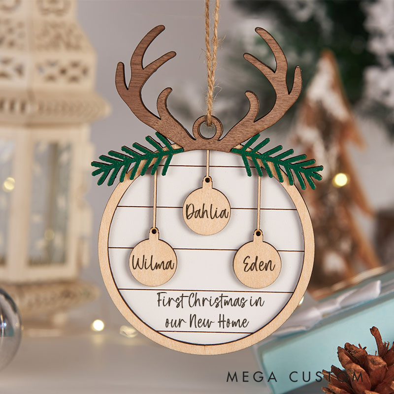 Personalized Wooden Christmas Ornament Custom Family Christmas Ornament with Name Holiday Decoration Perfect Gift For Families Or Friends