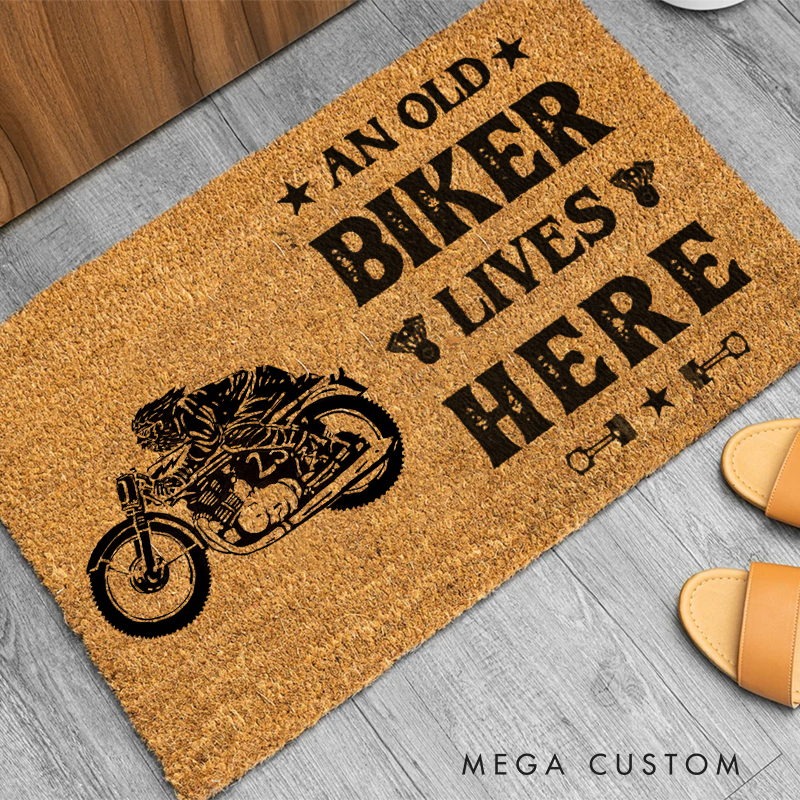 Personalized Custom text An Old Biker Lives Here Doormat with Motorcycle Design Gift