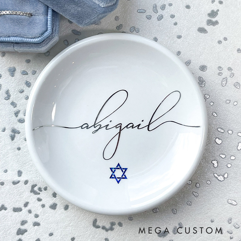 Personalized Hanukkah Ceramic Ring Dish with Custom Name Jewish Trinket Dish Dreidel and Star of David Jewelry Holder Happy Hanukkah Gift for Her