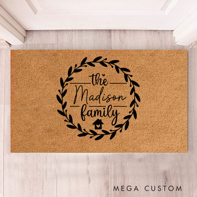 Personalized Family Doormat Custom Wreath Design Durable Coir Welcome Mat for New Home Entryway Decorative Housewarming Gift for Families