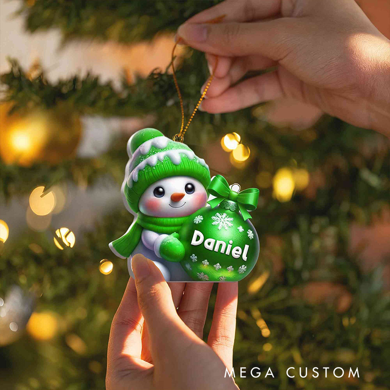 Personalized Name Cartoon Snowman Holding Christmas Ball Ornament Multicolor Christmas Tree Hanging Decor Christmas Gift for Kids Family Friends