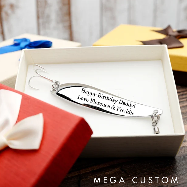 Personalized Fishing Lure Gift Set Happy Birthday Daddy and I Reel-y Love You Designs Gift for Dad Fisherman Perfect for Fishing Enthusiasts