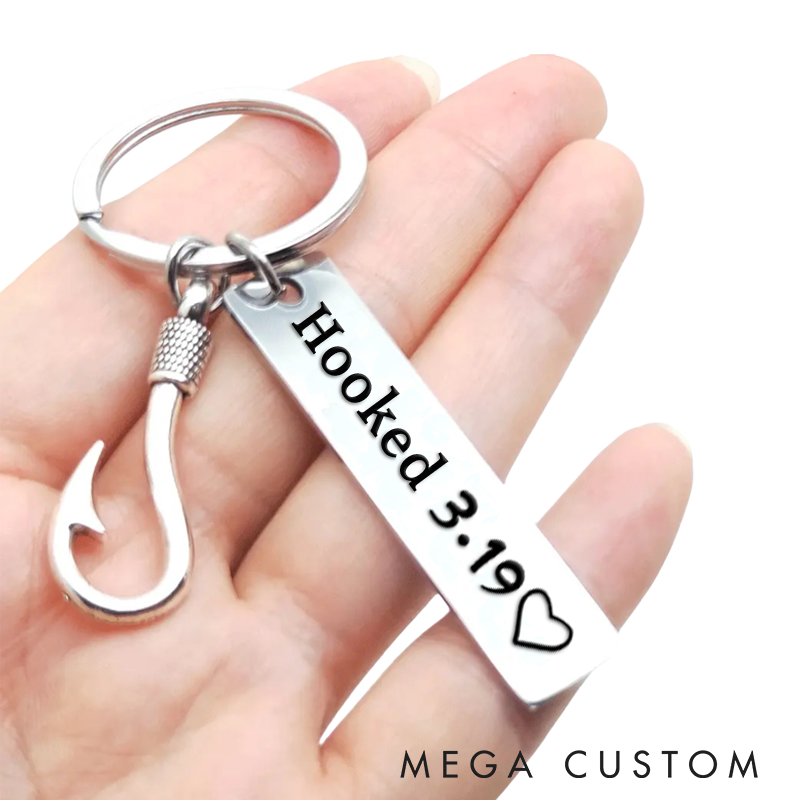 Personalized Fishing Keychain Hooked and Caught Design Custom Time Romantic Gift for Couples and Fishing Lovers