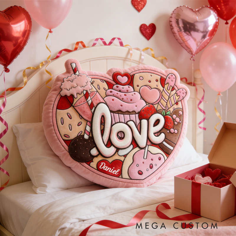 Personalized Cupcake Heart Shape Throw Pillow Graphic 3D Print Baking Heart Pillow with Name for Boyfriend Girlfriend Baking Lover Valentines Gift