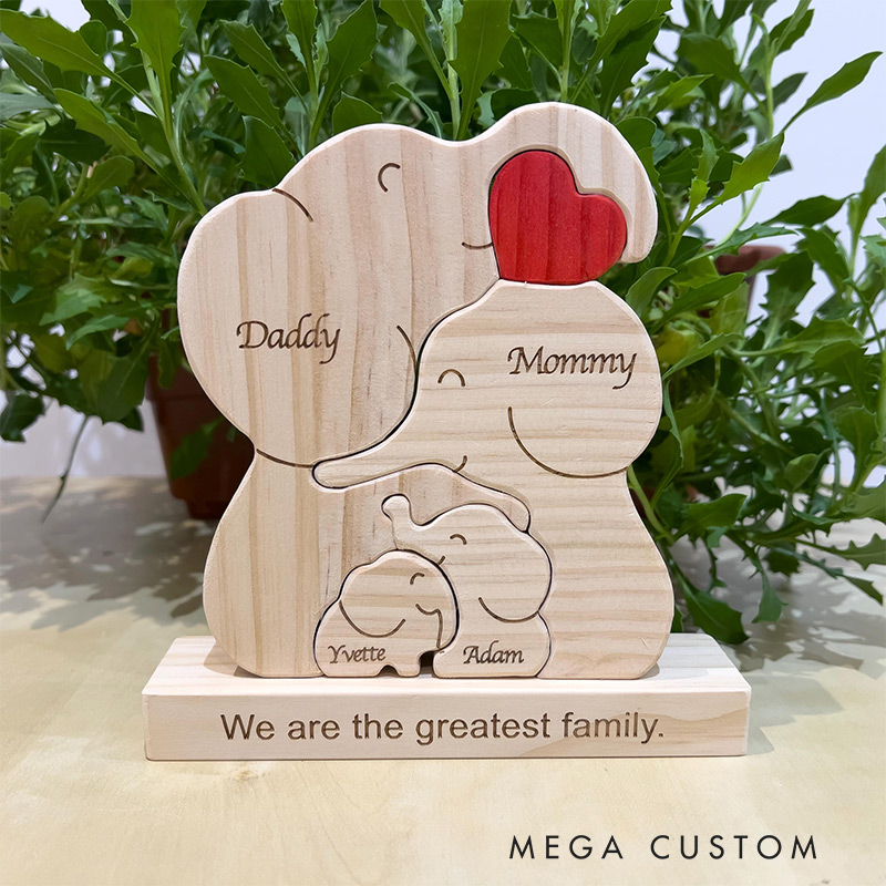Personalized Wood Elephant Figurine Cuddling Decoration Hand-Carved Elephant for Family Keepsake Gifts