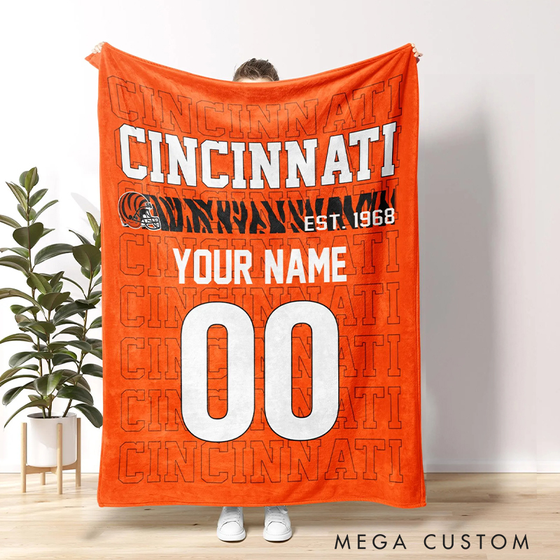 Personalized Football Lover Blanket with Eye-Catching Team Design  