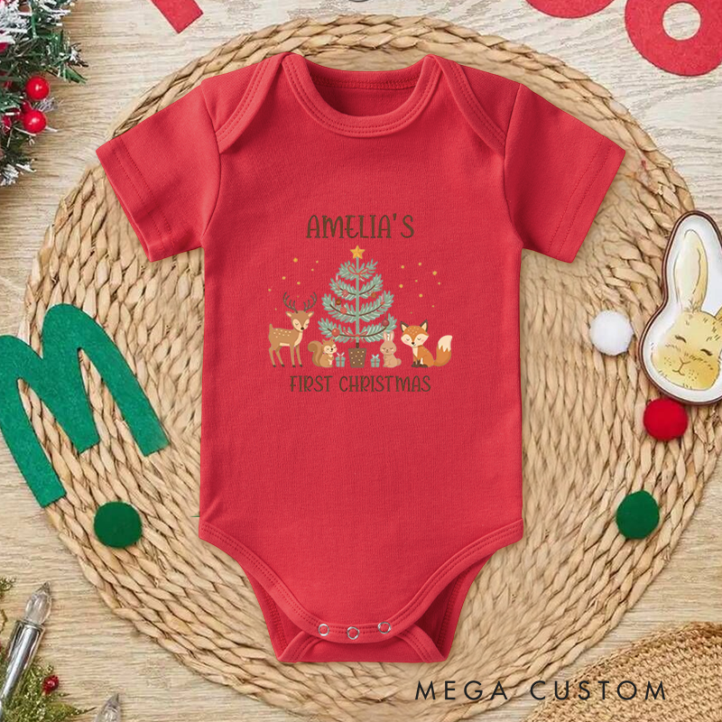 This baby onesie and bodysuit is designed for your baby's first Christmas, featuring a minimalist nature-inspired Christmas tree and forest animal design that creates a fresh and natural holiday atmosphere. Inspired by the beauty of nature, it allows your