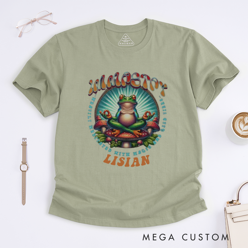 Personalized Vintage Frog Yoga T-Shirt Yoga Gift T-Shirt Animal yoga Apparel Mindfulness Meditation T-Shirt