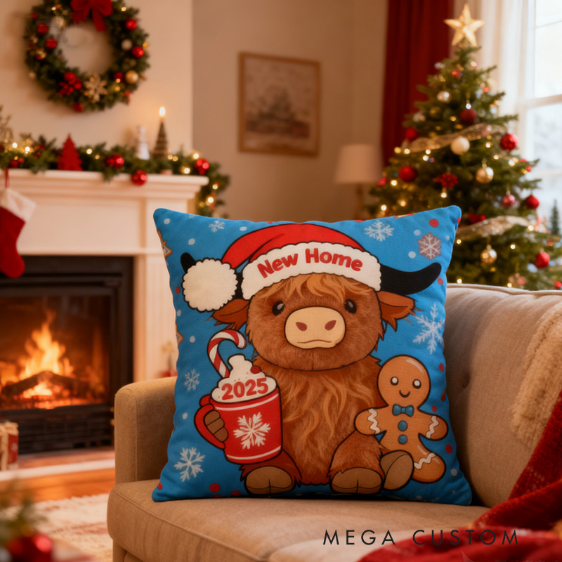 Personalized Christmas Pillow Highland Cow Design Perfect Holiday Gift for 2025 Festive Home Decor Cozy Decorative Cushion New Home Gifts