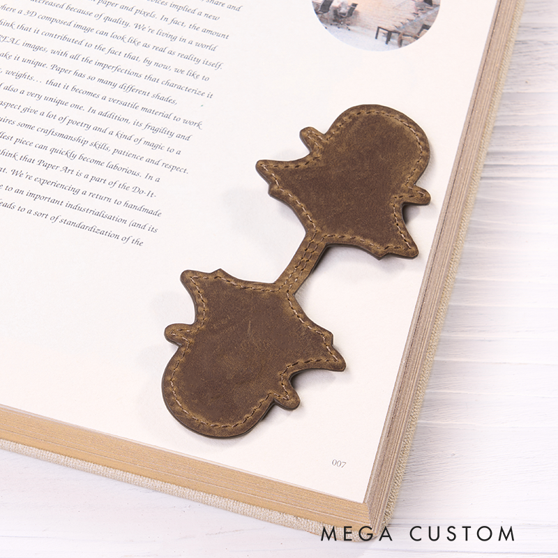 Personalized Leather Bookmark Ghost Shaped Bookmark Magnetic Bookmark Custom Name Engraved Page Marker Fun Gift for Halloween and Reading Lovers Handmade Gothic Leather Accessory