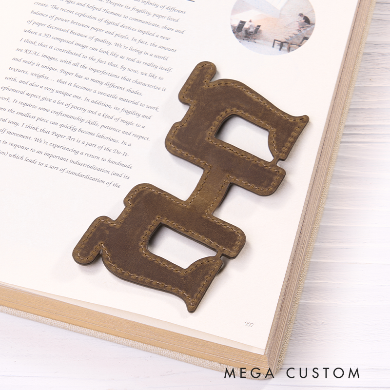Personalized Leather Bookmark Sewing Machine Shaped Bookmark Custom Name Engraved Page Marker Perfect Gift for Sewers and Crafters Unique Handmade Leather Accessory