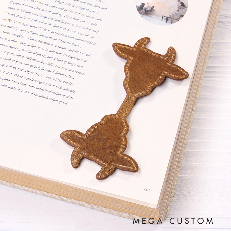 Personalized Leather Bookmark Bull Head Shaped Bookmark Magnetic Bookmark Custom Name Engraved Page Marker Unique Gift for Western Lovers and Readers Handmade Rustic Leather Accessor