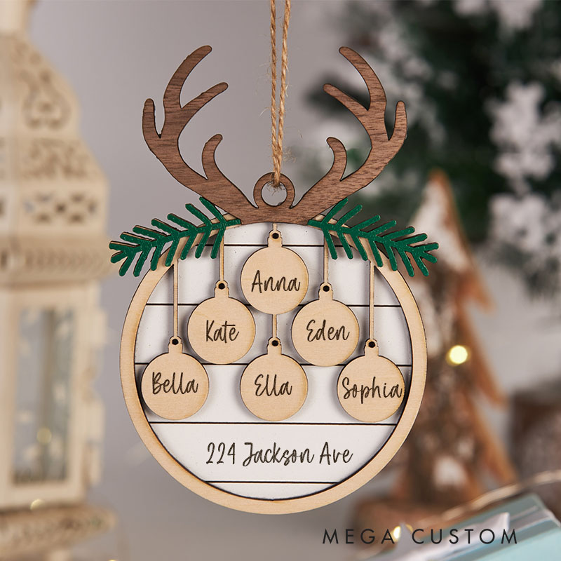 Personalized Wooden Christmas Ornament Custom Family Christmas Ornament with Name Holiday Decoration Perfect Gift For Families Or Friends