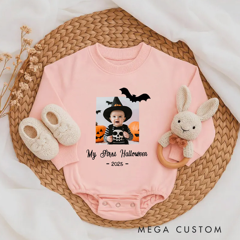 Personalized My First Halloween Baby Bodysuit with Custom Year and Cute Bat Illustration for Babies