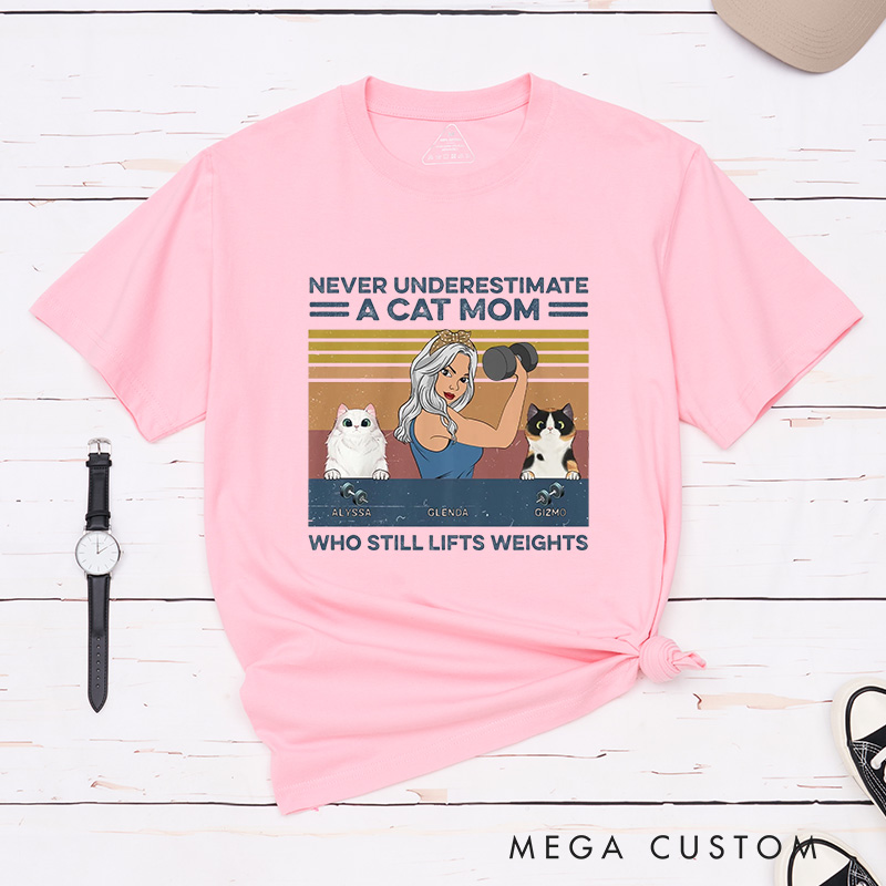 Personalized Funny Gym T-Shirt with I Like Lifting And My Cats for Fitness Enthusiasts Bodybuilders and Gym Lovers