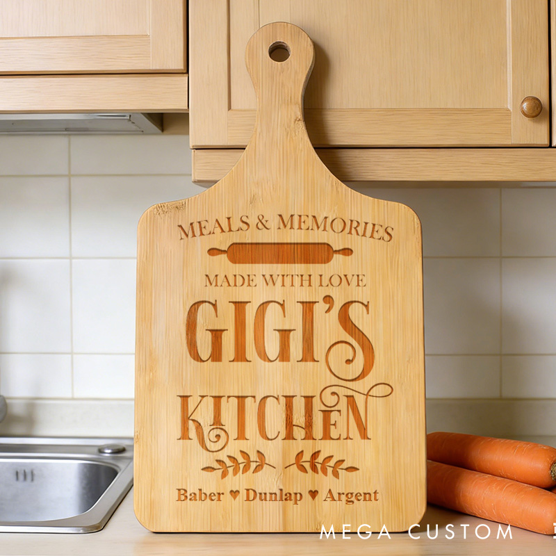 Personalized Engraved Kitchen Cutting Board Custom Wooden Paddle Board Meals and Memories Design for Grandma Gifts Home Decor