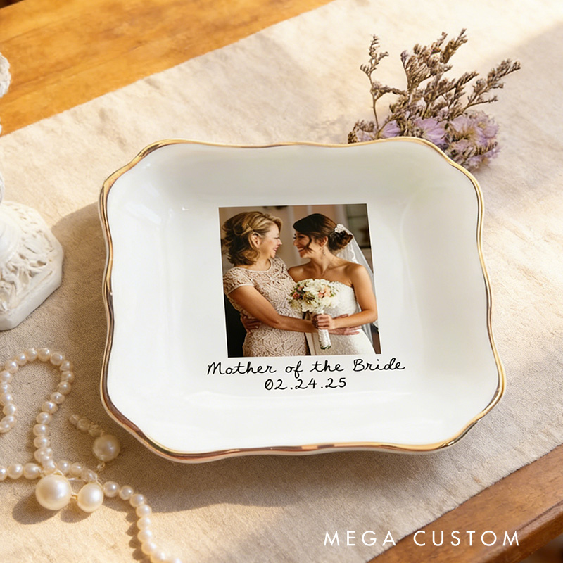 Personalized Custom Mom Gift From Daughter Mother Of The Bride Gift Mother Of The Groom Jewelry Dish Wedding Favor Gift For Mom Mom Ring Trinket Dish