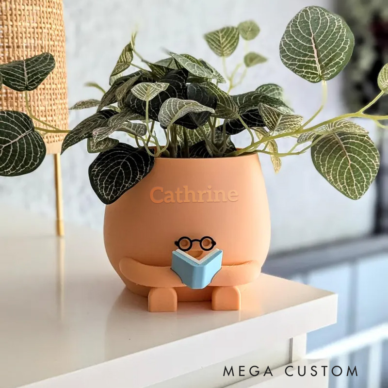 Personalized Reading Planter Pots Cozy Plant Pot Reading Flower Vase Bookworm Planter Happy Face Flower Pot Christmas Gift for Book Lover Reader
