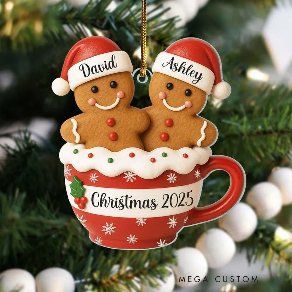 Personalized Gingerbread Couple 2025 Christmas Ornament for New Couple Keepsake Baker Acrylic Christmas Decoration Baking Lover Christmas Gift