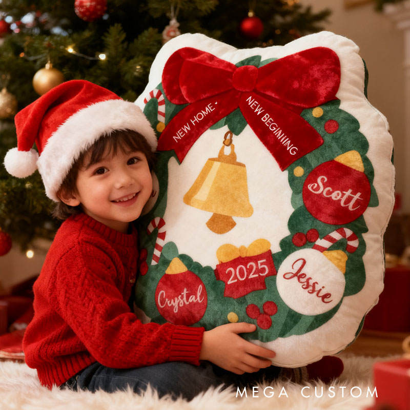 Personalized Holiday Pillow Graphic 3D Print Custom Family Names Cozy Festive Decor with Christmas Wreath Design Soft Accent Cushion Seasonal Gift