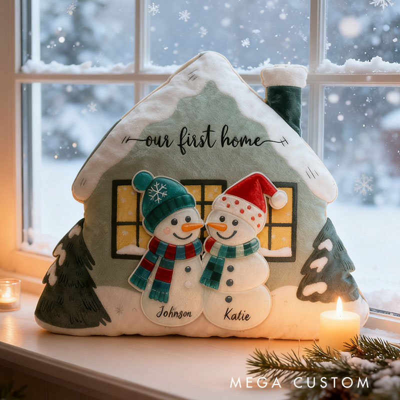 Personalized Holiday Pillow Graphic 3D Print Custom Family Names Cozy Winter Decor with Snowman Family Design Soft Accent Cushion Christmas Gifts