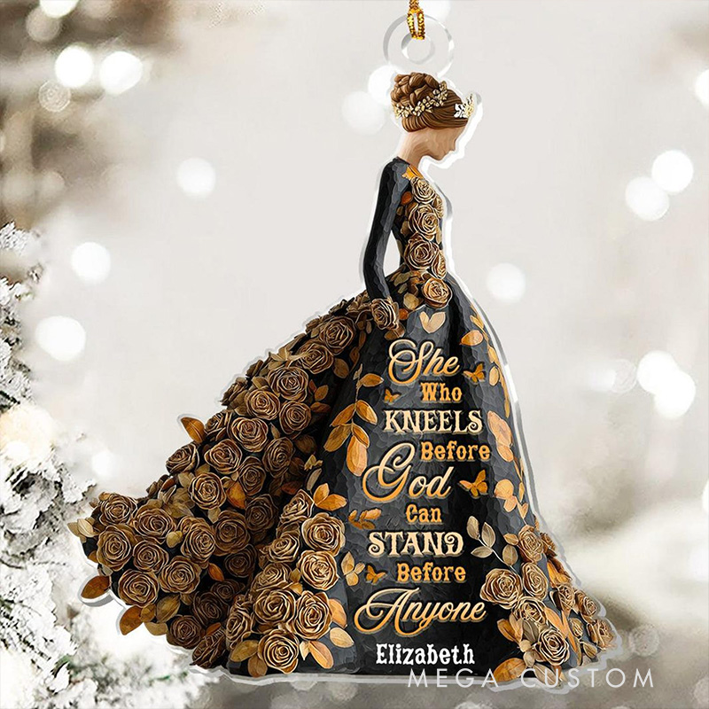 Personalized She Who Kneels Before God Acrylic Ornament with Custom Name Religious Woman Decor Christian Strength Keepsake Prayer Gift for Her