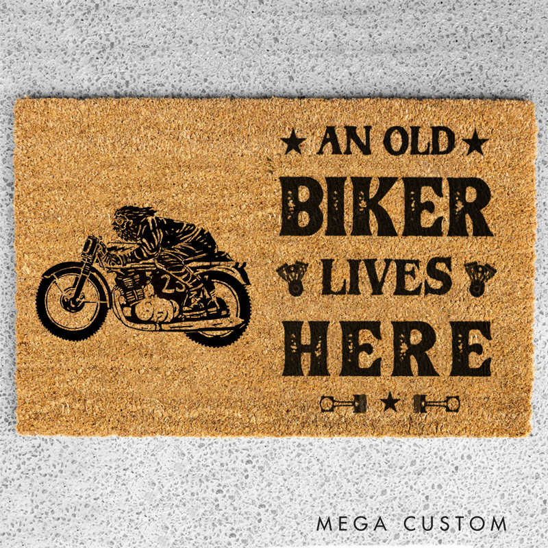 Personalized Custom text An Old Biker Lives Here Doormat with Motorcycle Design Gift
