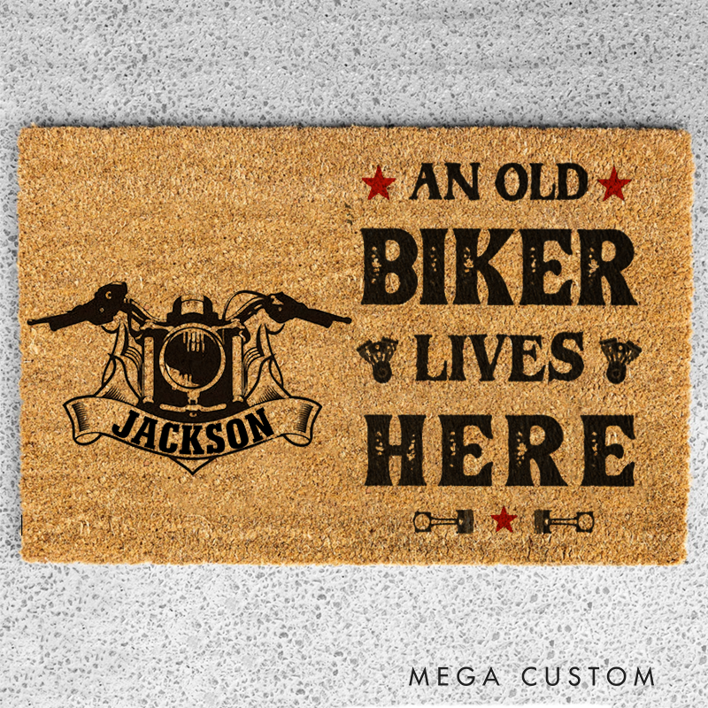 Personalized An Old Biker Lives Here Doormat with Custom Name Design Motorcycle Lovers Gift
