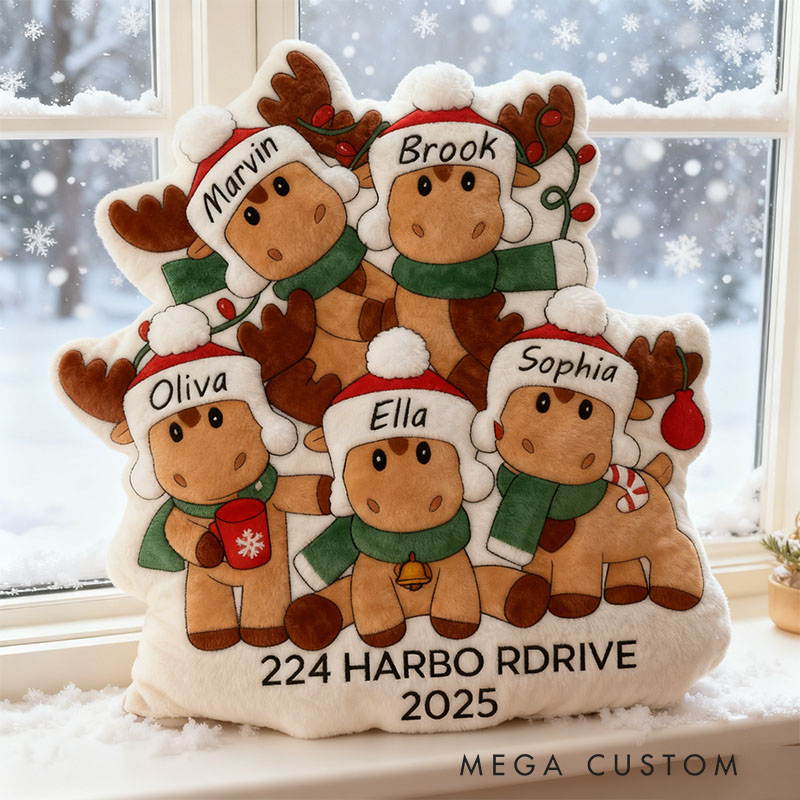 Personalized Festive Reindeer Family Pillow with Graphic 3D Print Cozy Holiday Decor Custom Names Perfect Christmas Gift 2025