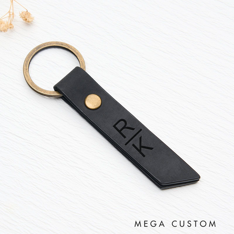 Personalized Leather Keychain for Men Custom Keychain with Name Engraved Leather Key Chain Anniversary Gift for Him Groomsmen Gift Birthday Gift for Dad Boyfriend Husband