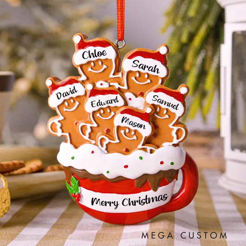Personalized 2025 Family Gingerbread Christmas Ornament Acrylic Bakery Keepsake Holiday Tree Decor for Pastry Lovers Baking Lover Gift