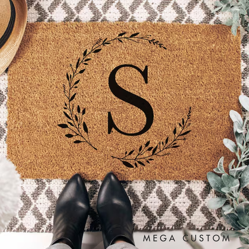 Personalized Initial Mat Wreath Design Doormat Durable Coir Housewarming Gift Wedding Indoor Outdoor Personalized Welcome Rug Farmhouse Decor Gift