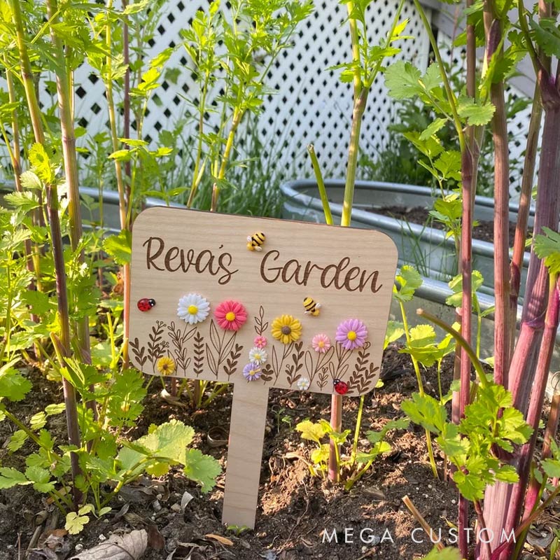Personalized Garden Marker with Flowers Bees and Ladybugs Custom Garden Stake Garden Sign Garden Plaque Mother's Day Gift
