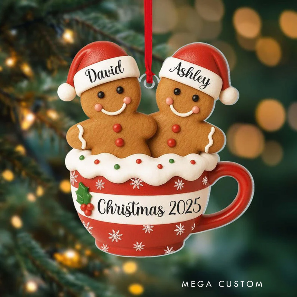 Personalized Gingerbread Couple 2025 Christmas Ornament for New Couple Keepsake Baker Acrylic Christmas Decoration Baking Lover Christmas Gift