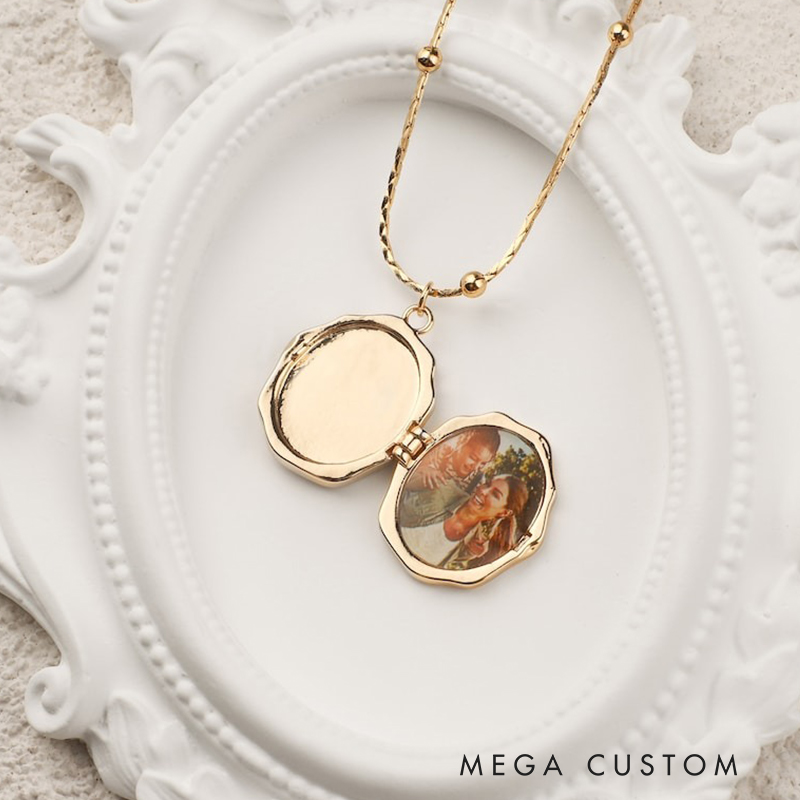 Personalized Angel Locket Necklace with Photo Vintage Locket Necklace Memorial Jewelry Necklace for Loss of Loved One