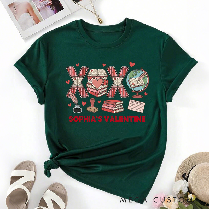 Personalized XOXO Valentine Classic T-Shirts Book Lover Valentine Bookish Shirt with Name Gift for Book Lover Bookworm Girlfriend Wife Women