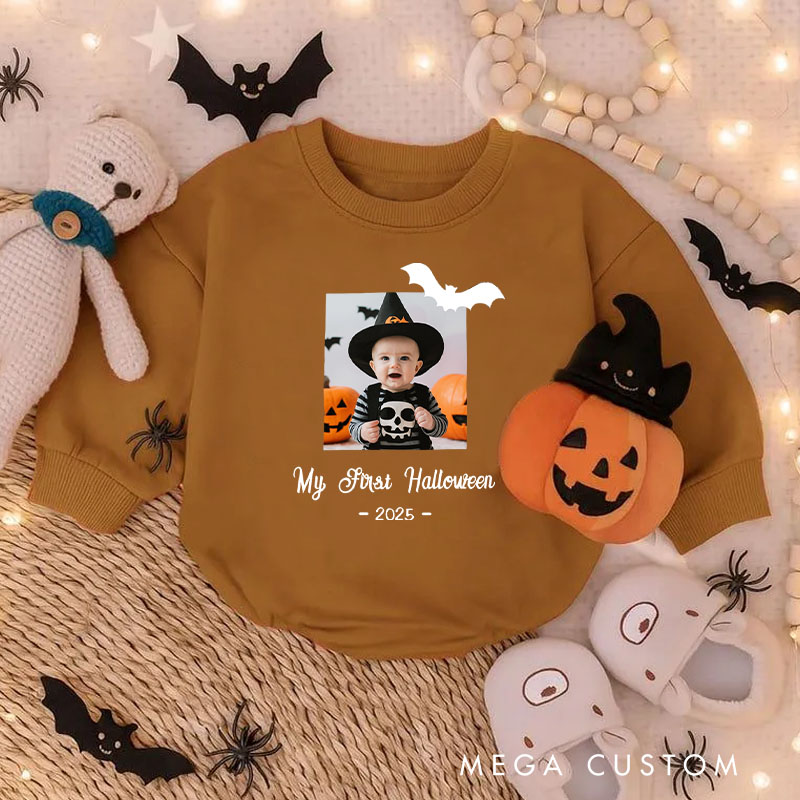 Personalized My First Halloween Baby Bodysuit with Custom Year and Cute Bat Illustration for Babies
