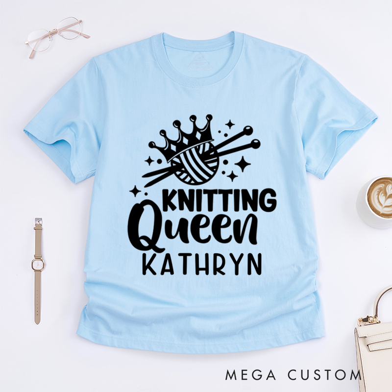 Personalized Knitting Queen Classic T-Shirts Gift for Knitting Lovers knit Gift Funny Knitting Shirt Gift For Mom